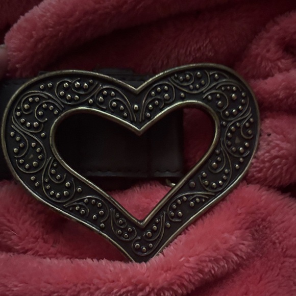 Levi's Bronze Heart Belt - Picture 1 of 3